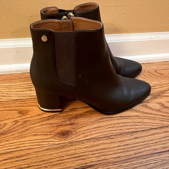 Calvin Klein Coffee Bean Brown Block Heel Chelsea Fioranna Boots Gold Size 6.5 - Picture 4 of 13